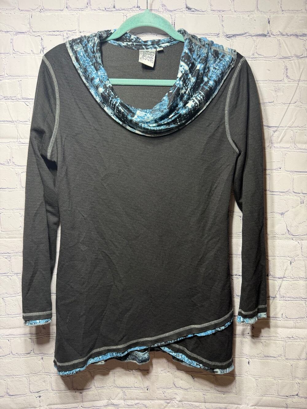 Parsley & Sage Womens Arsty Long Sleeve Cowl Neck Top Black Blue Sz S